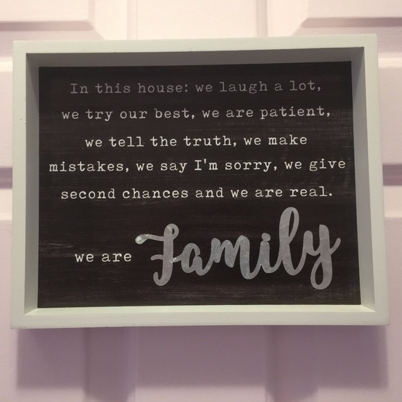 NWOT Cute "Family" Sign - Picture 2 of 7